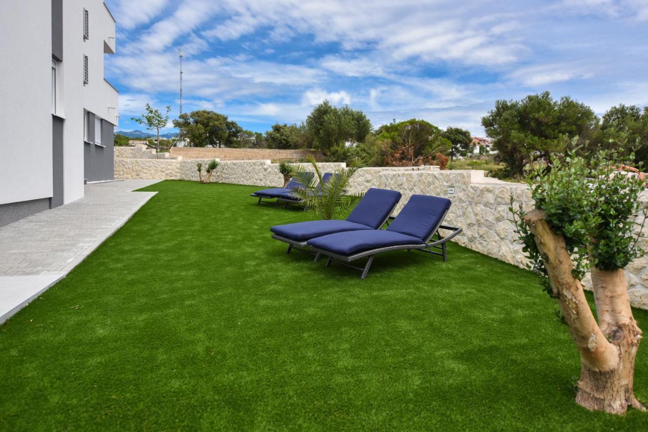 Pool Apartments & Rooms Mare Novalja Exterior foto