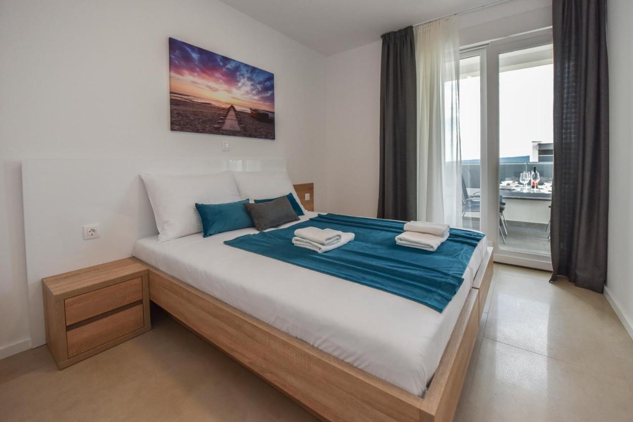 Pool Apartments & Rooms Mare Novalja Exterior foto