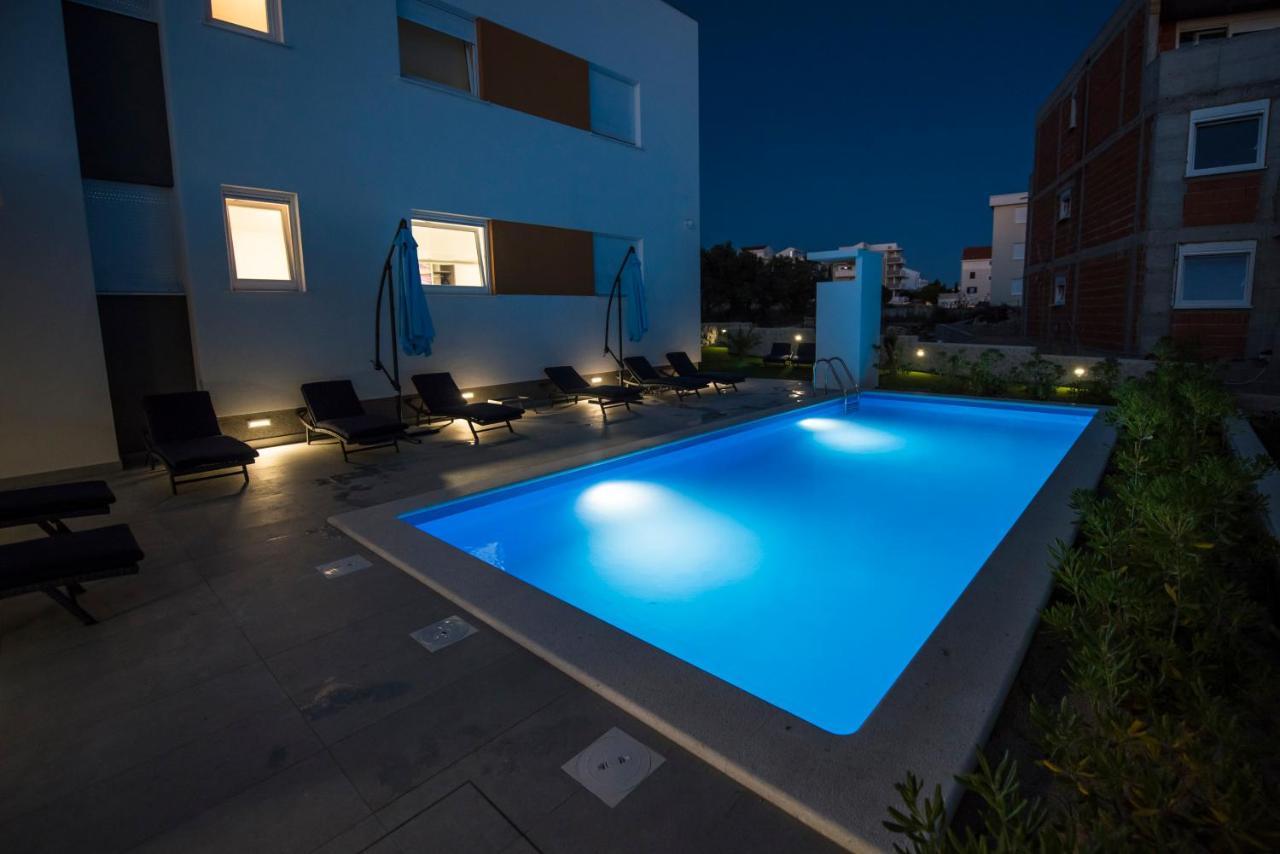 Pool Apartments & Rooms Mare Novalja Exterior foto