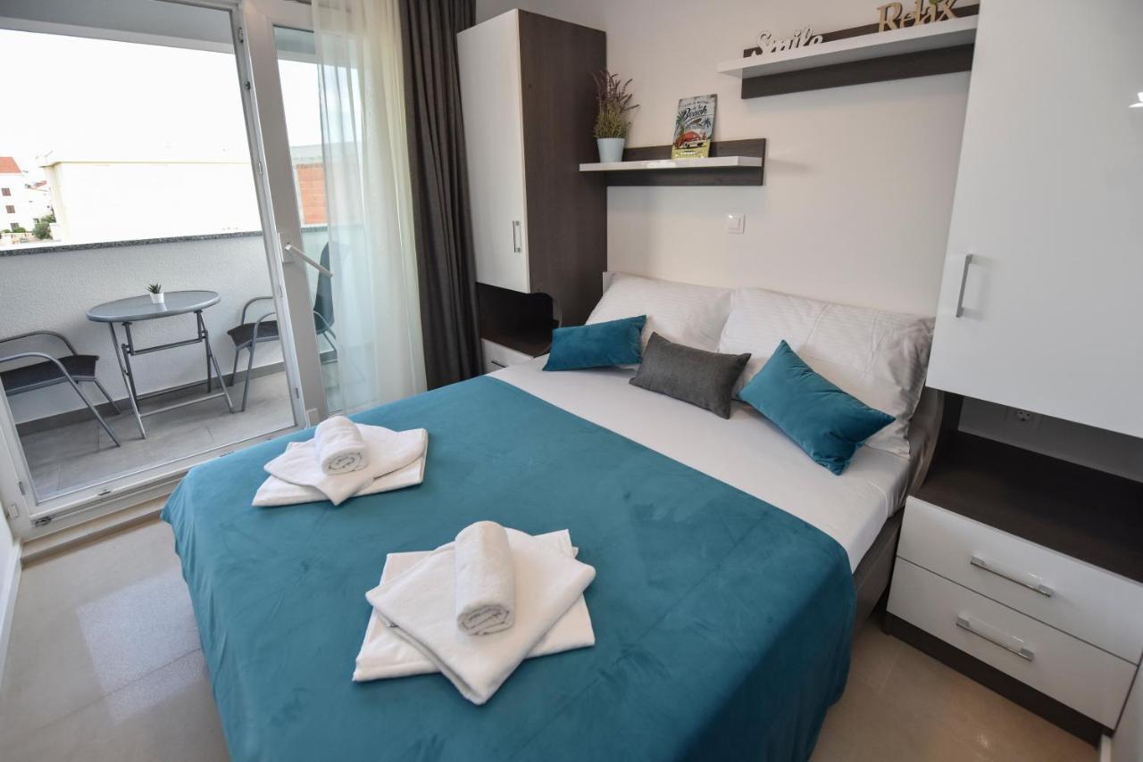 Pool Apartments & Rooms Mare Novalja Exterior foto