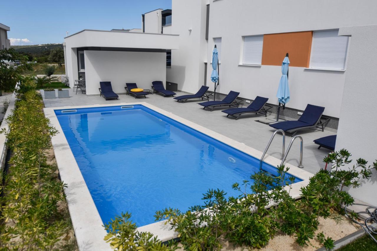 Pool Apartments & Rooms Mare Novalja Exterior foto