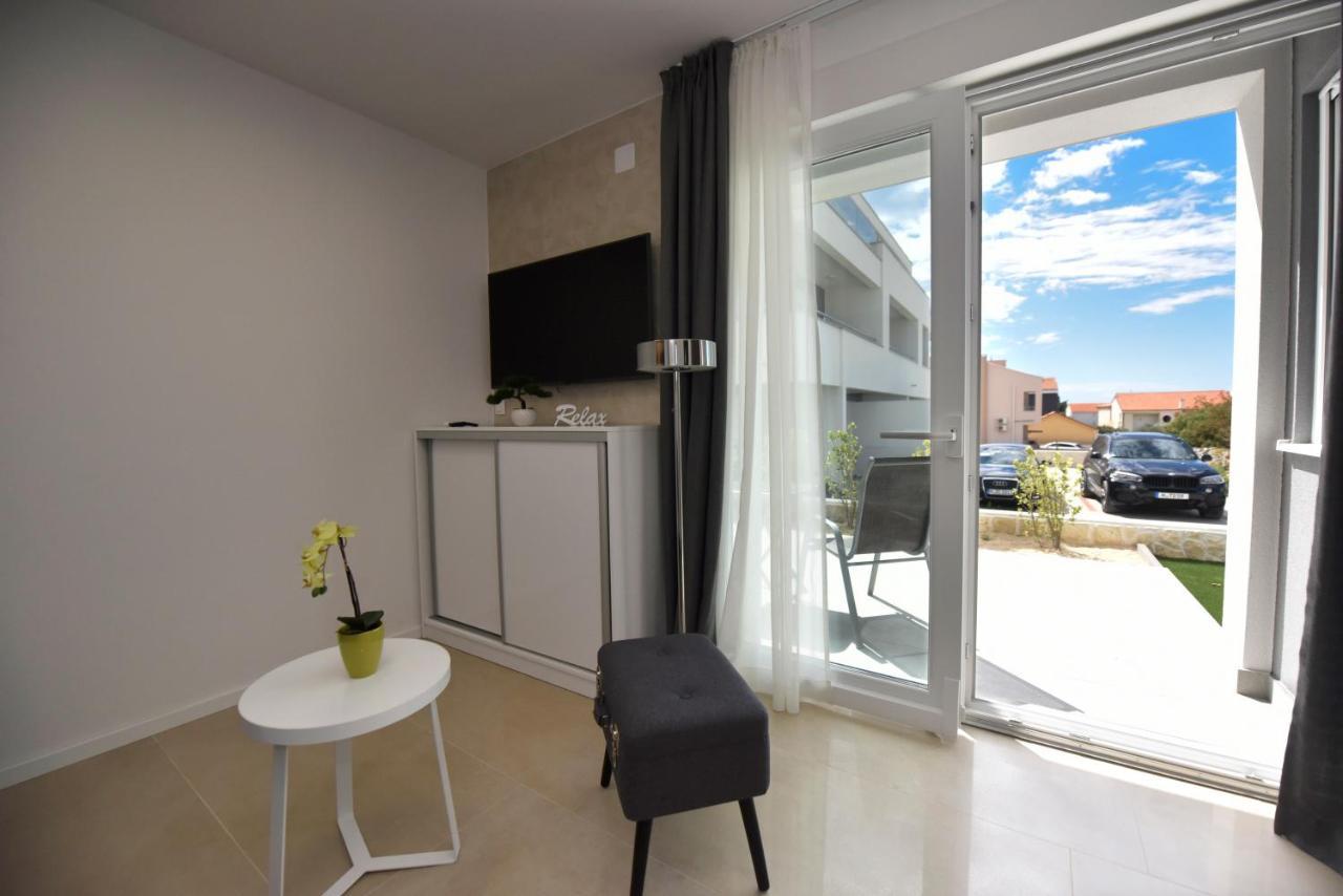 Pool Apartments & Rooms Mare Novalja Exterior foto